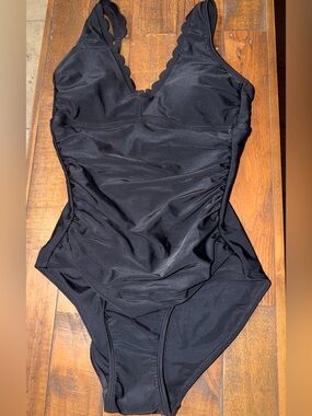 Swimsuit - Classic Fit